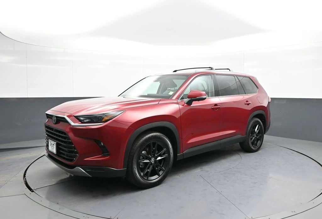 2024 Toyota Highlander - Image 10 of 21