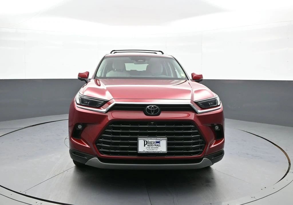 2024 Toyota Highlander - Image 2 of 21