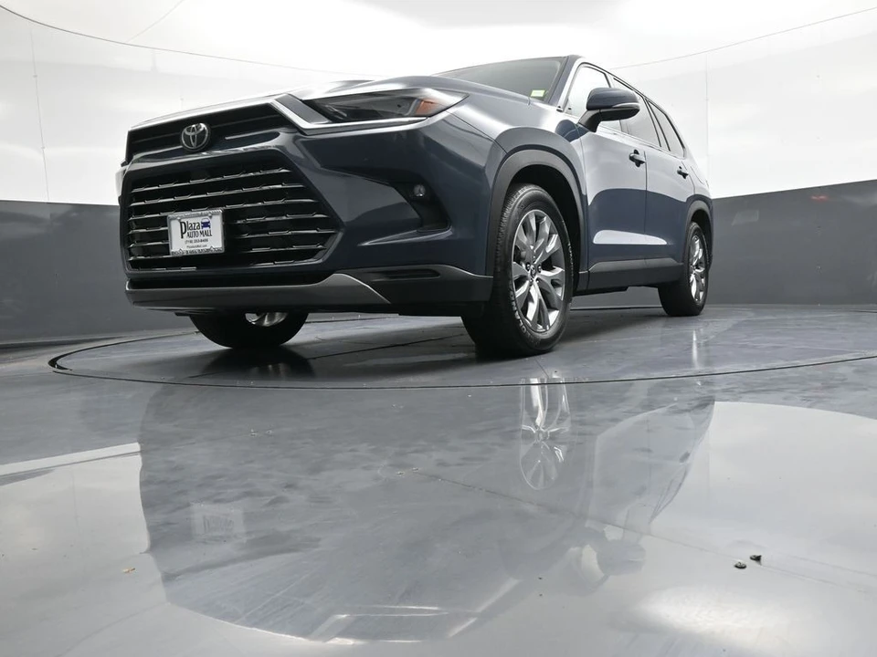 2024 Toyota Highlander - Image 27 of 31