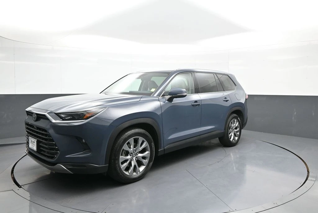 2024 Toyota Highlander - Image 10 of 31