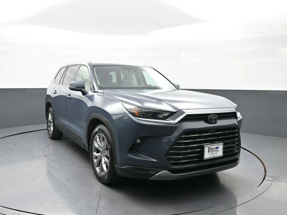 2024 Toyota Highlander - Image 3 of 31
