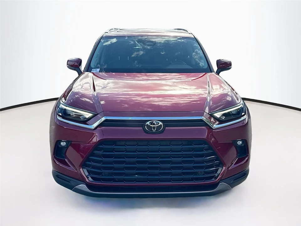 2024 Toyota Highlander - Image 2 of 21