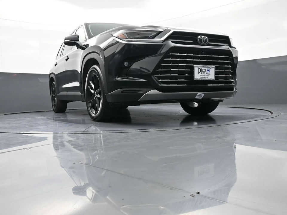 2024 Toyota Highlander - Image 29 of 31