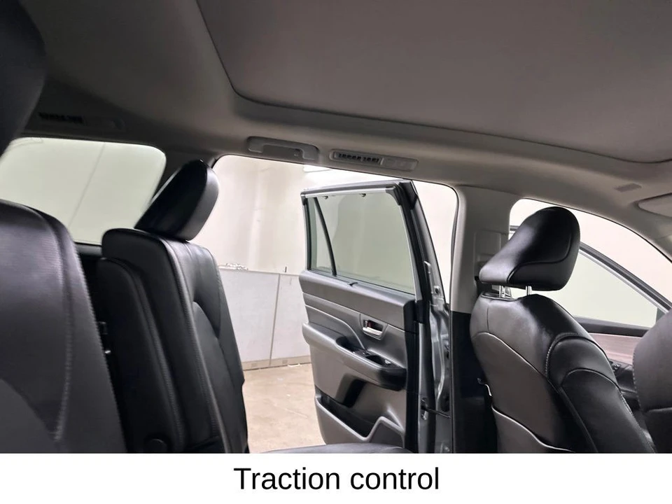 2024 Toyota Highlander - Image 26 of 31