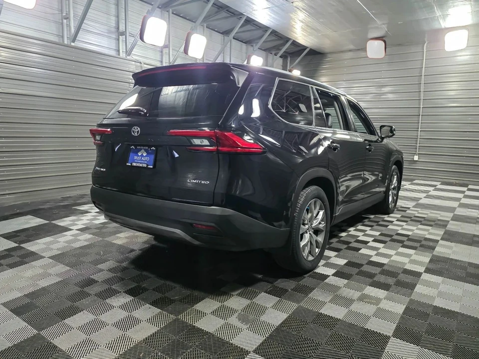 2024 Toyota Highlander - Image 5 of 12