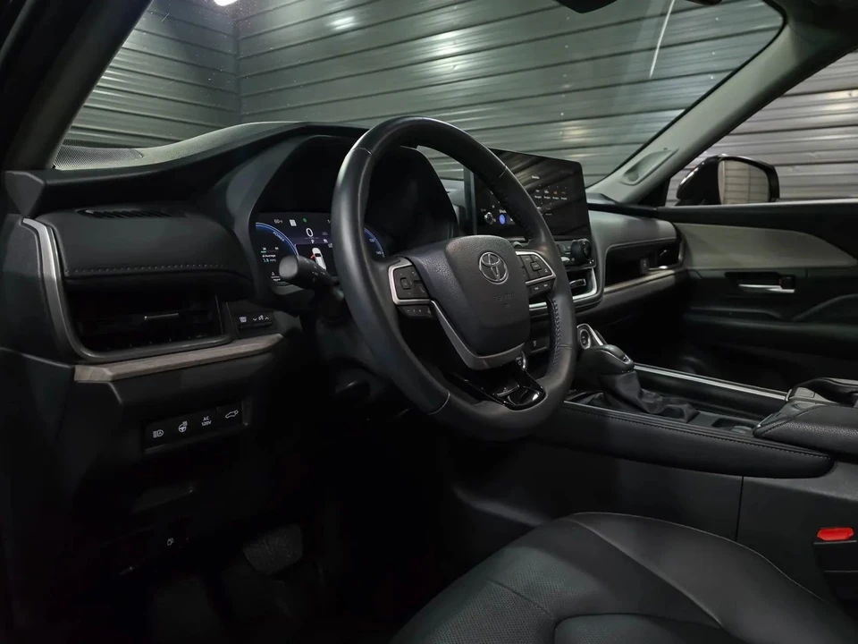 2024 Toyota Highlander - Image 10 of 12