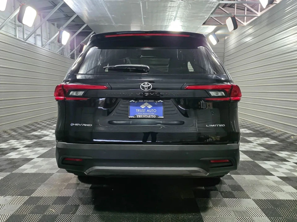 2024 Toyota Highlander - Image 6 of 12