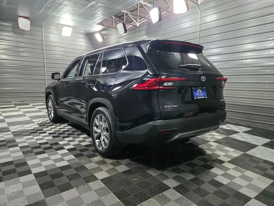 2024 Toyota Highlander - Image 7 of 12