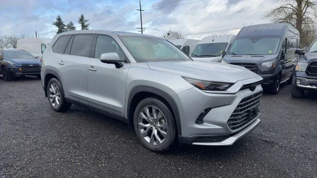 2024 Toyota Highlander - Image 8 of 27