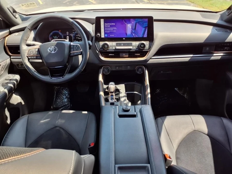 2024 Toyota Highlander - Image 7 of 12