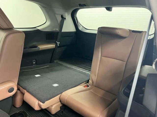 2024 Toyota Highlander - Image 13 of 16
