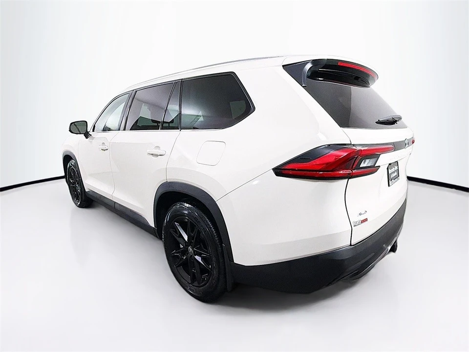 2024 Toyota Highlander - Image 5 of 12