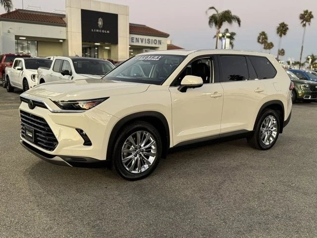 2024 Toyota Highlander - Image 7 of 12