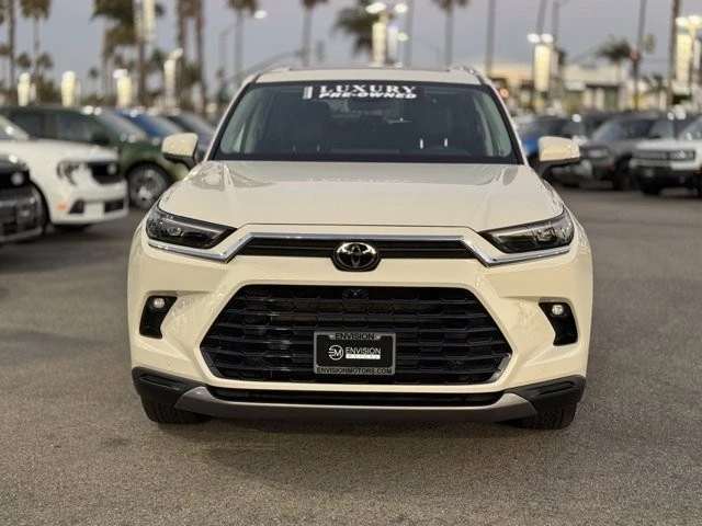 2024 Toyota Highlander - Image 6 of 12