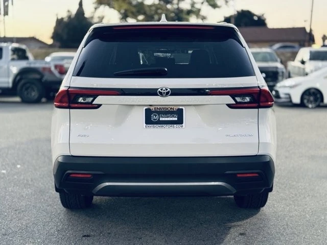2024 Toyota Highlander - Image 11 of 12
