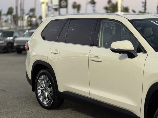 2024 Toyota Highlander - Image 5 of 12