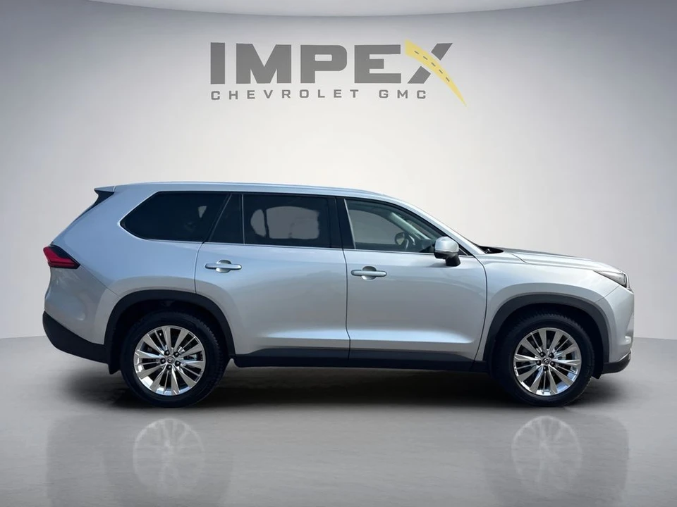 2024 Toyota Highlander - Image 6 of 31