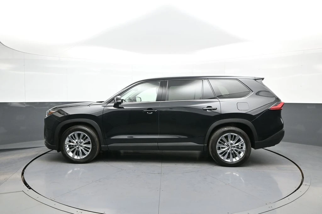 2024 Toyota Highlander - Image 9 of 12