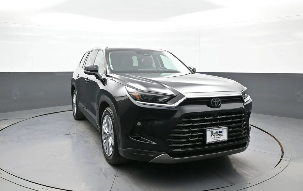 2024 Toyota Highlander - Image 3 of 12