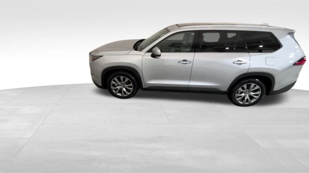 2024 Toyota Highlander - Image 11 of 12