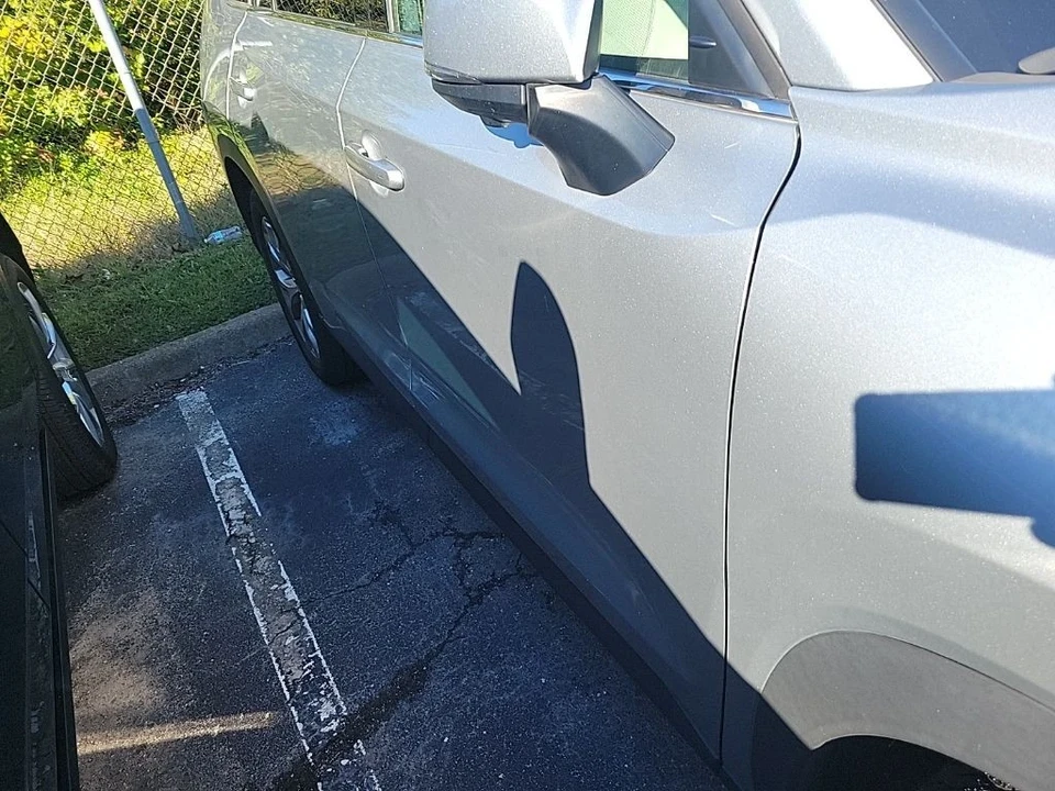 2024 Toyota Highlander - Image 7 of 12