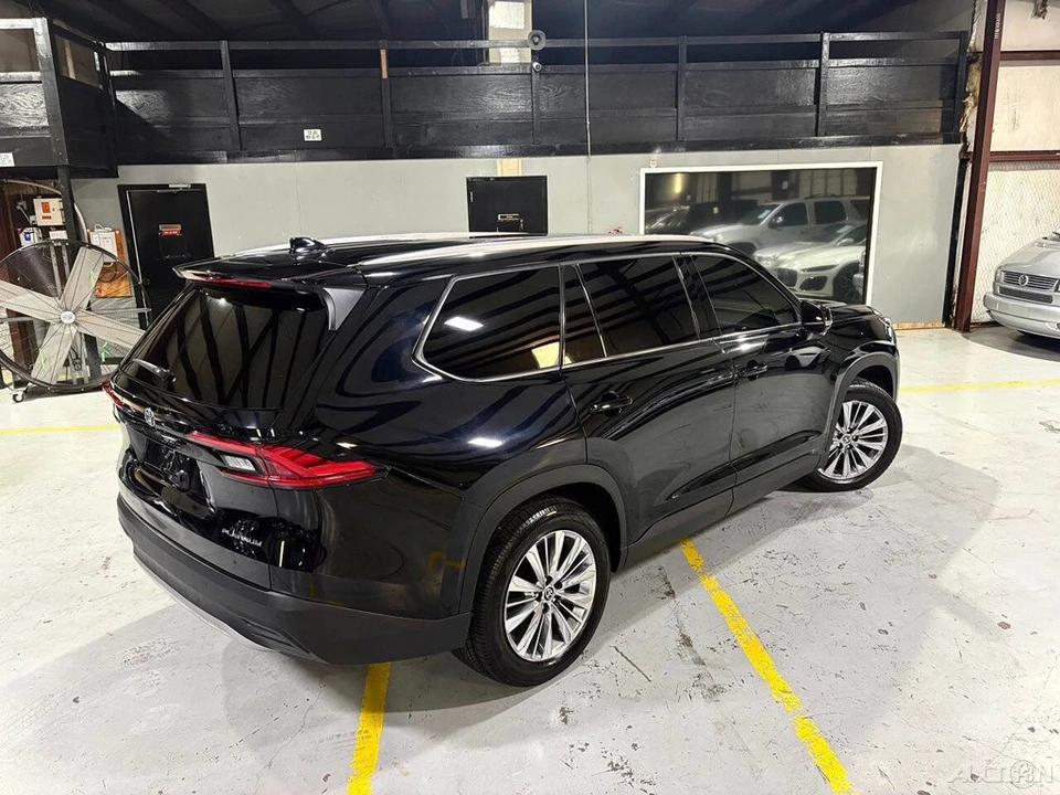 2024 Toyota Highlander - Image 11 of 21