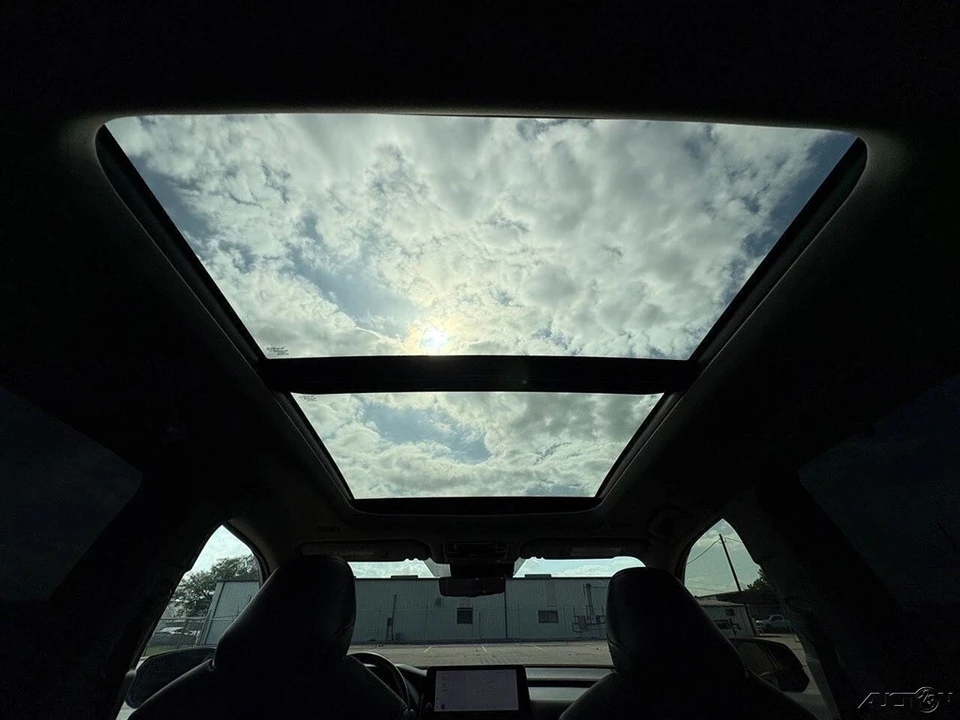 2024 Toyota Highlander - Image 9 of 21
