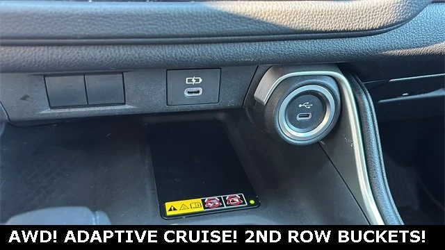 2024 Toyota Highlander - Image 16 of 20