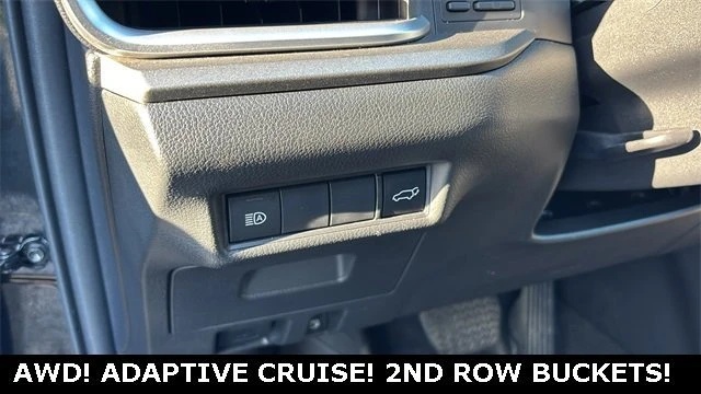 2024 Toyota Highlander - Image 8 of 20