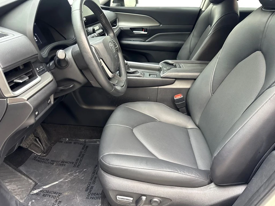 2024 Toyota Highlander - Image 26 of 31