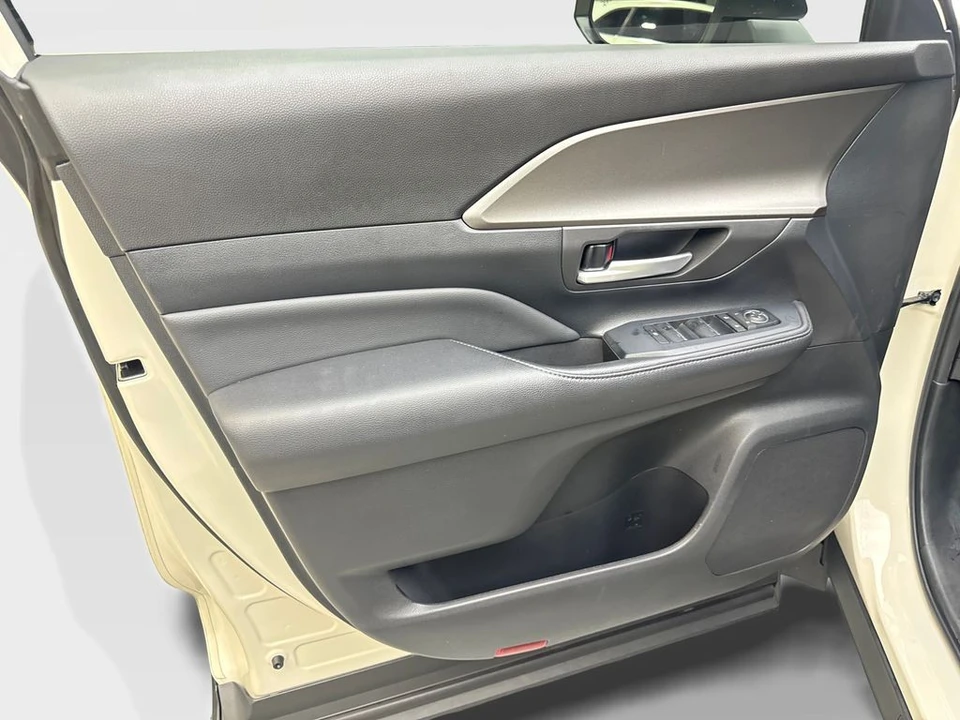 2024 Toyota Highlander - Image 31 of 31