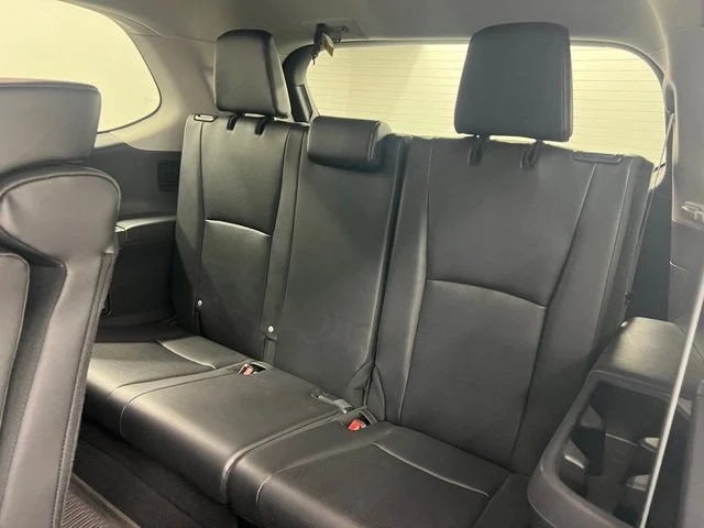 2024 Toyota Highlander - Image 9 of 10