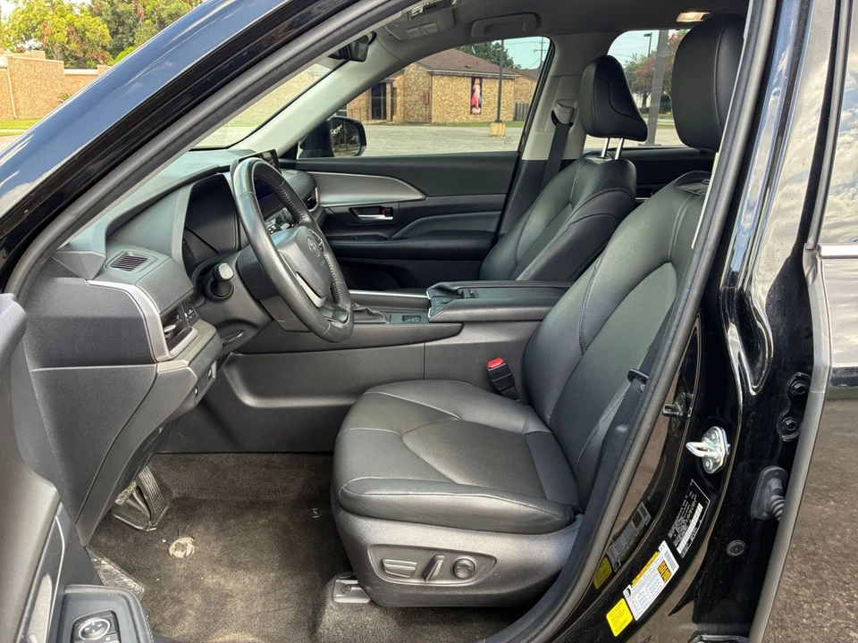 2024 Toyota Highlander - Image 30 of 31