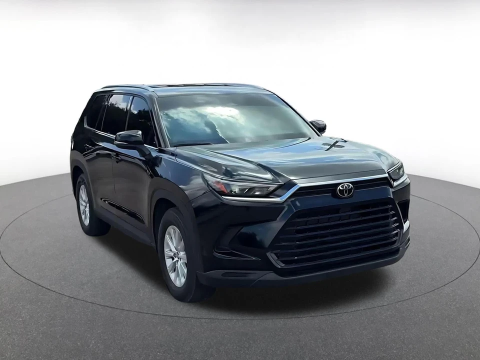 2024 Toyota Highlander - Image 3 of 31