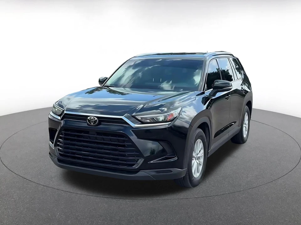 2024 Toyota Highlander - Image 8 of 31