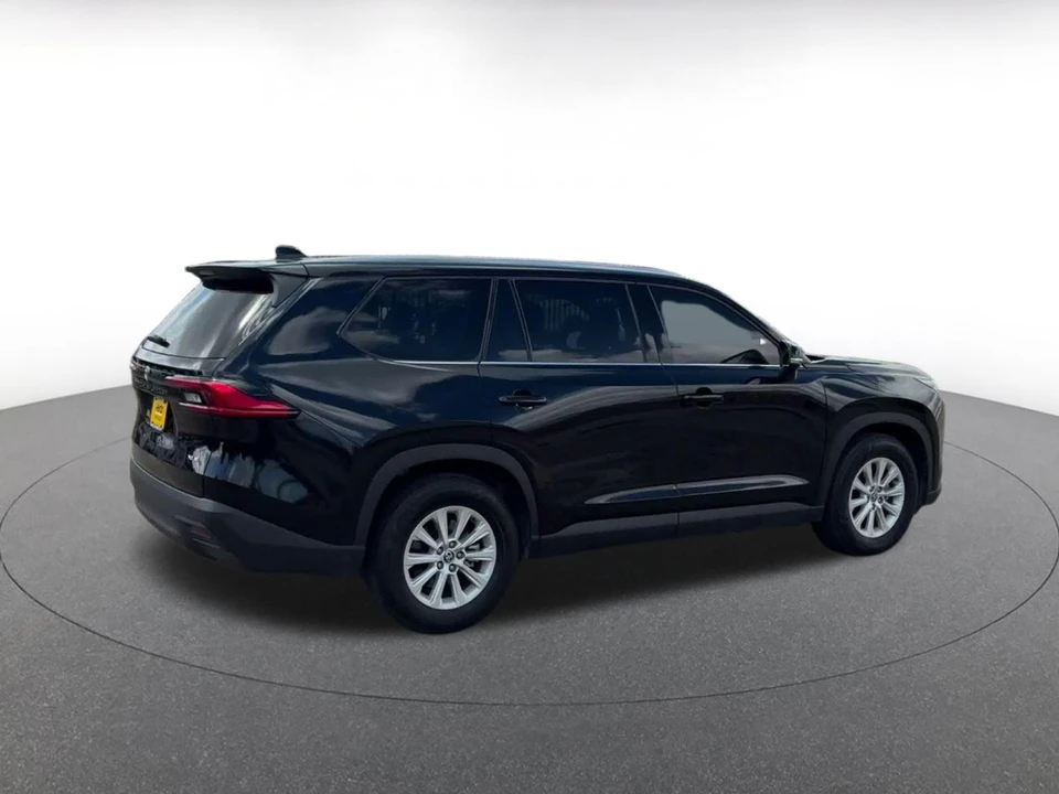 2024 Toyota Highlander - Image 17 of 31