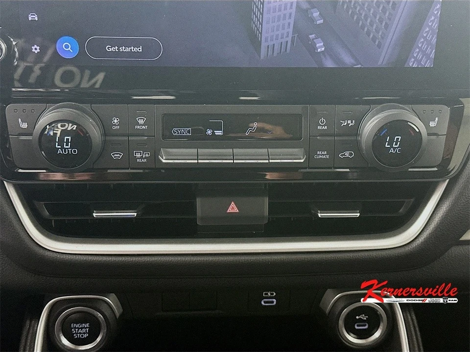 2024 Toyota Highlander - Image 18 of 21