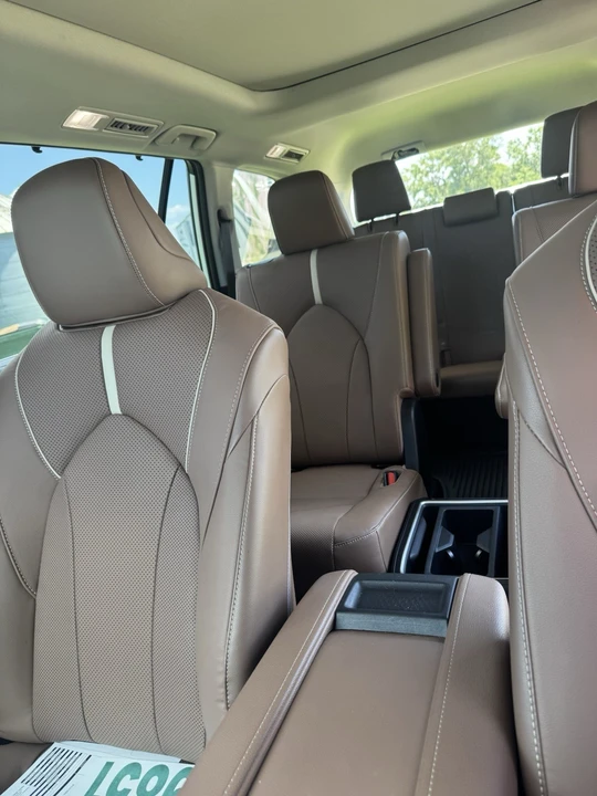 2024 Toyota Highlander - Image 5 of 10