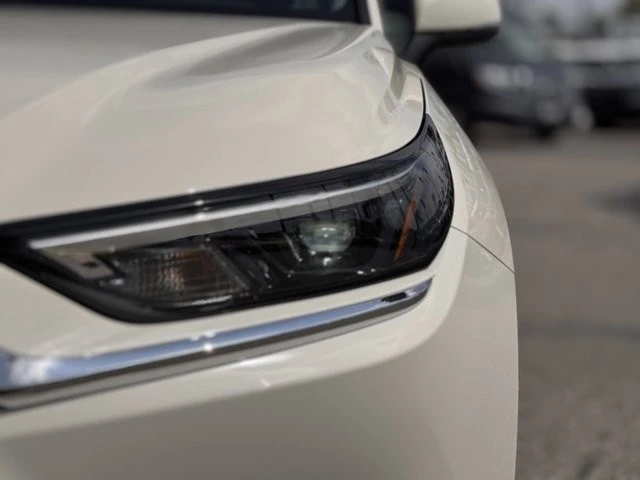 2024 Toyota Highlander - Image 8 of 12