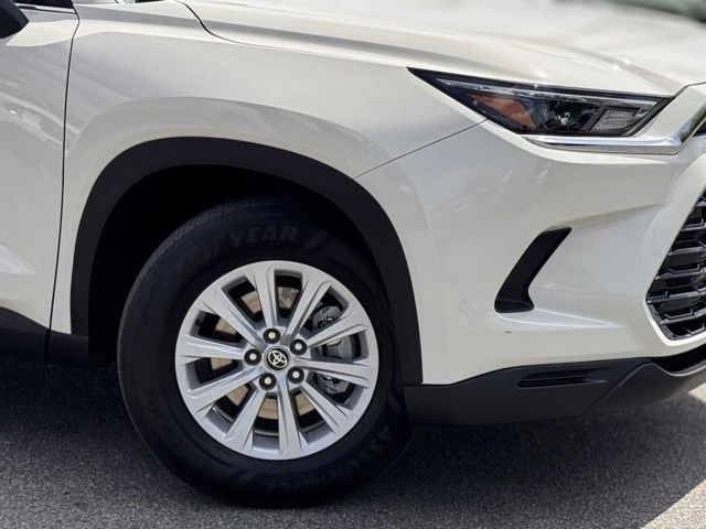2024 Toyota Highlander - Image 4 of 12