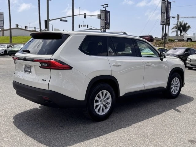 2024 Toyota Highlander - Image 11 of 12