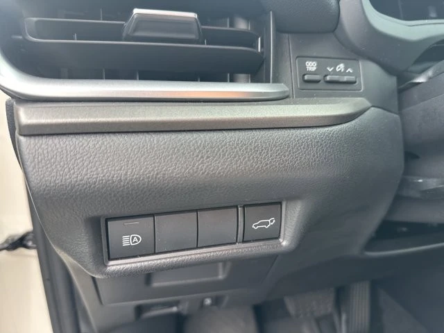 2024 Toyota Highlander - Image 8 of 12