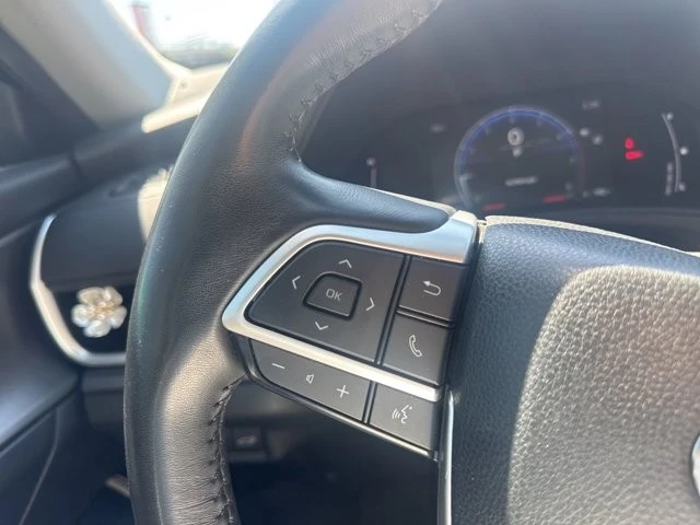 2024 Toyota Highlander - Image 15 of 17