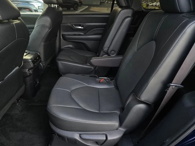 2024 Toyota Highlander - Image 11 of 21