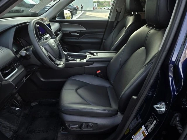 2024 Toyota Highlander - Image 16 of 27