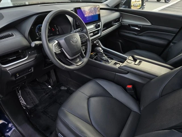 2024 Toyota Highlander - Image 8 of 27