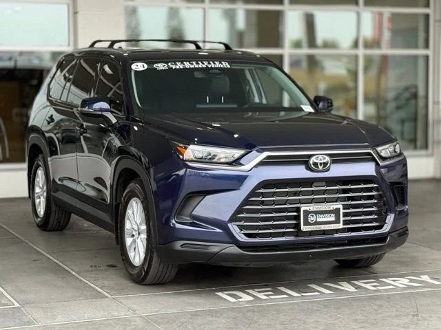 2024 Toyota Highlander - Image 10 of 12