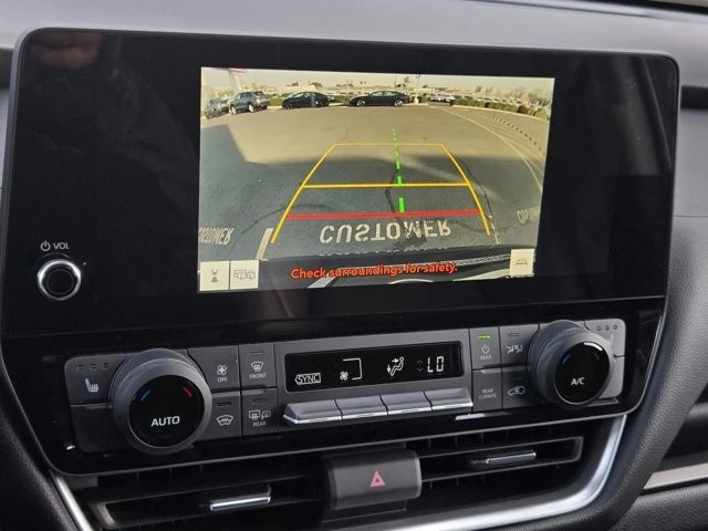 2024 Toyota Highlander - Image 15 of 21