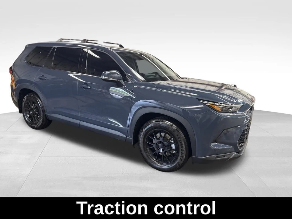 2024 Toyota Highlander - Image 7 of 12