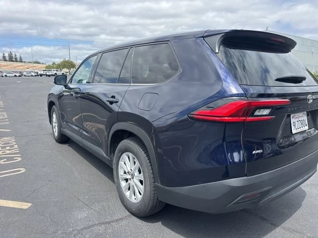 2024 Toyota Highlander - Image 5 of 16